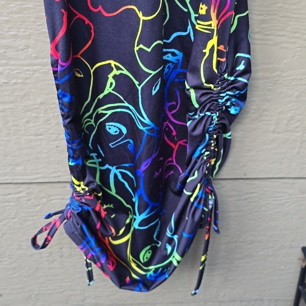 PrettyLittleThing Multi Abstract Face Print Slinky Ruched Side Bodycon Dress 6 - Picture 7 of 11